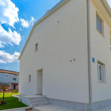 Apartment Martesi Baderna Zewnętrze zdjęcie